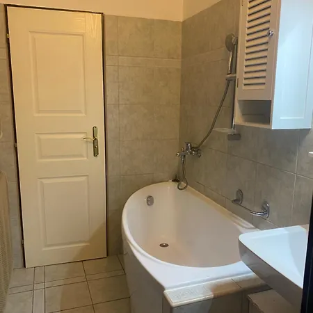 Apartman V Centru Trebone Διαμέρισμα *